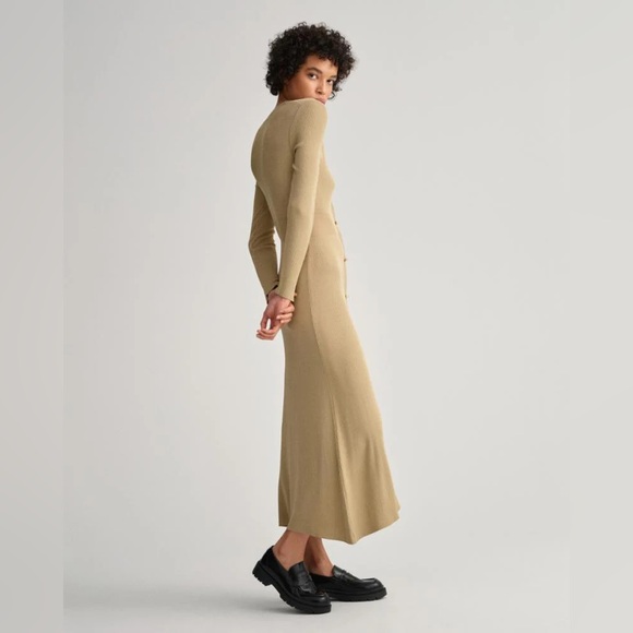 (SOLD)GANT Apparel Womens Rib Cardigan Dress - Picture 6 of 10